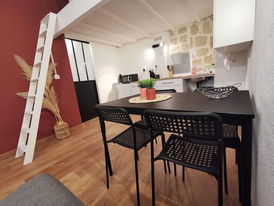 Centre - Au Coeur De L'ecusson Apartamento